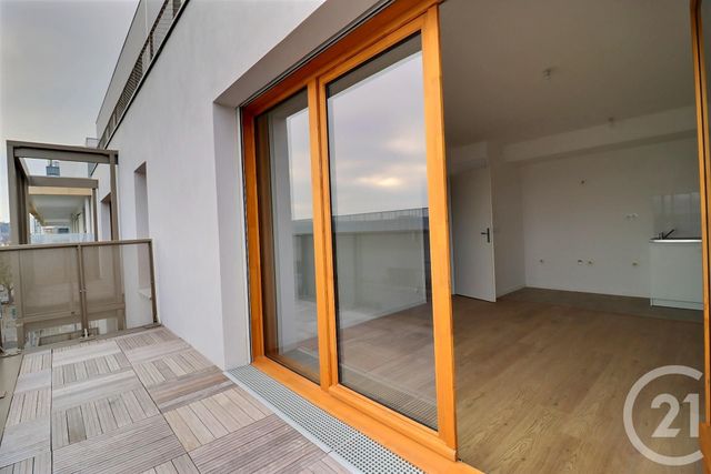 Appartement F2 à vendre - 2 pièces - 41.8 m2 - VITRY SUR SEINE - 94 - ILE-DE-FRANCE - Century 21 Raspail